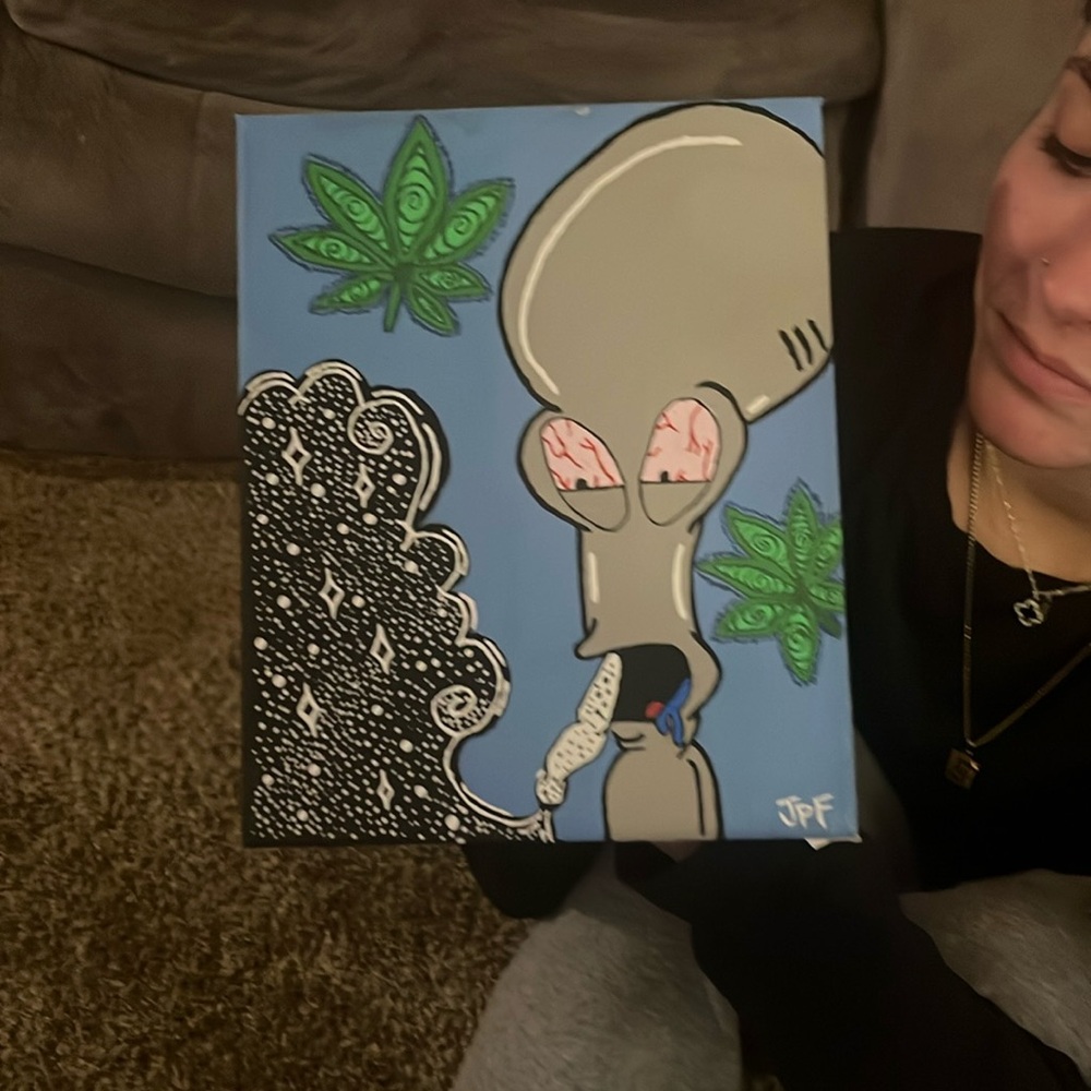 Smoking alien